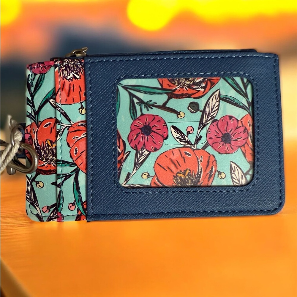 Floral Blue Card Holder/Lanyard with Detachable Lanyard Strap - Picture 3 of 4